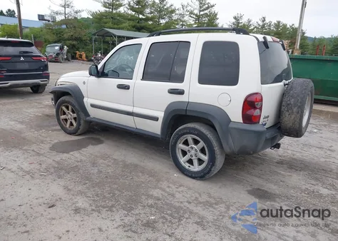 2006 Jeep Liberty Sport из США, поврежденный, VIN 1J4GL48K96W227772
